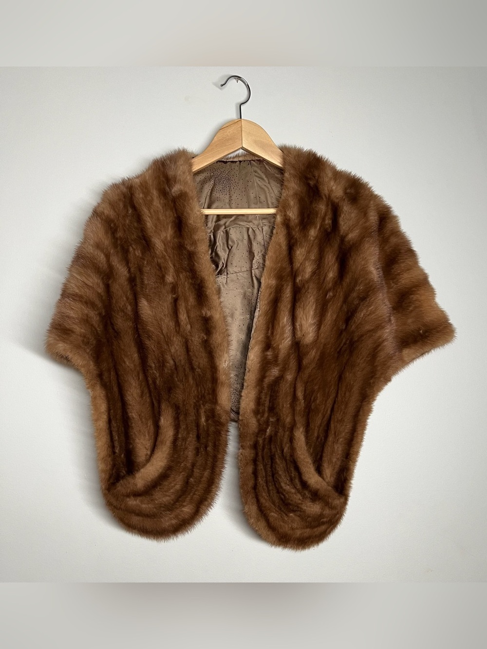 Soft tan Brown mink Fur Shrug Jacket with pockets - vintage real fur